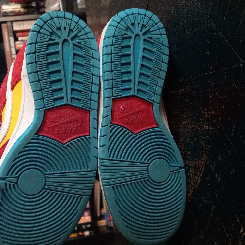 Nike Dunks - Picture 2 of 16
